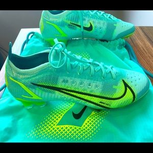 Nike Mercurial Vapor 14 Elite FG Soccer - Lime Glow - Mens 7.5 / Womens 9